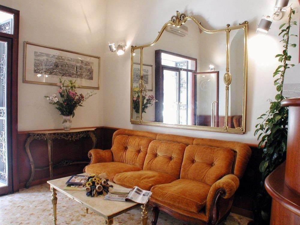 Altavilla Hotel Rom